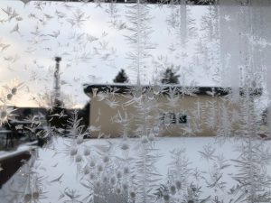 窓霜