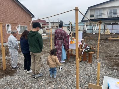 基礎工事中